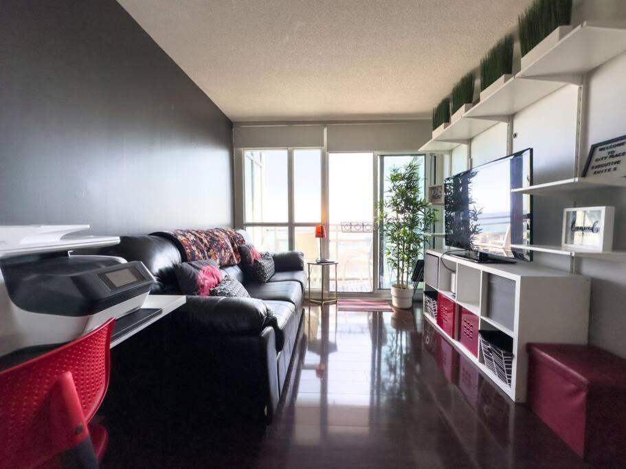 Comfort Two Beds Suite By Cn Tower Rogers Centre Plus Free Parking Toronto Exterior photo