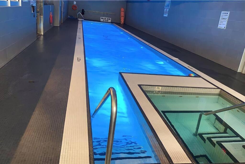 Comfort Two Beds Suite By Cn Tower Rogers Centre Plus Free Parking Toronto Exterior photo